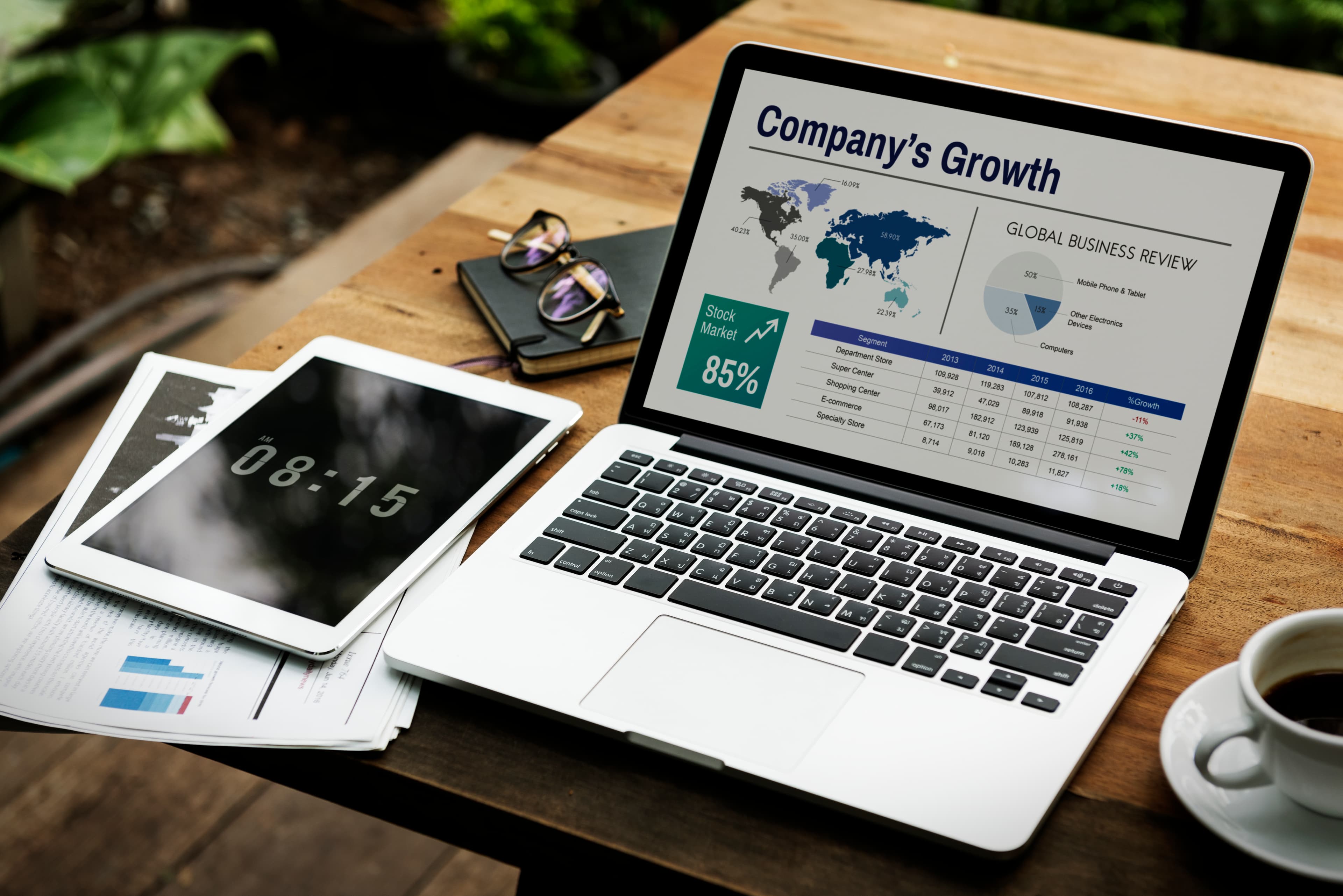Goal-oriented digital marketing visual for this service section